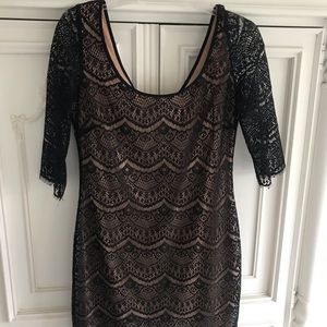 Guess Lace/Nude Cocktail Dress; Size 10